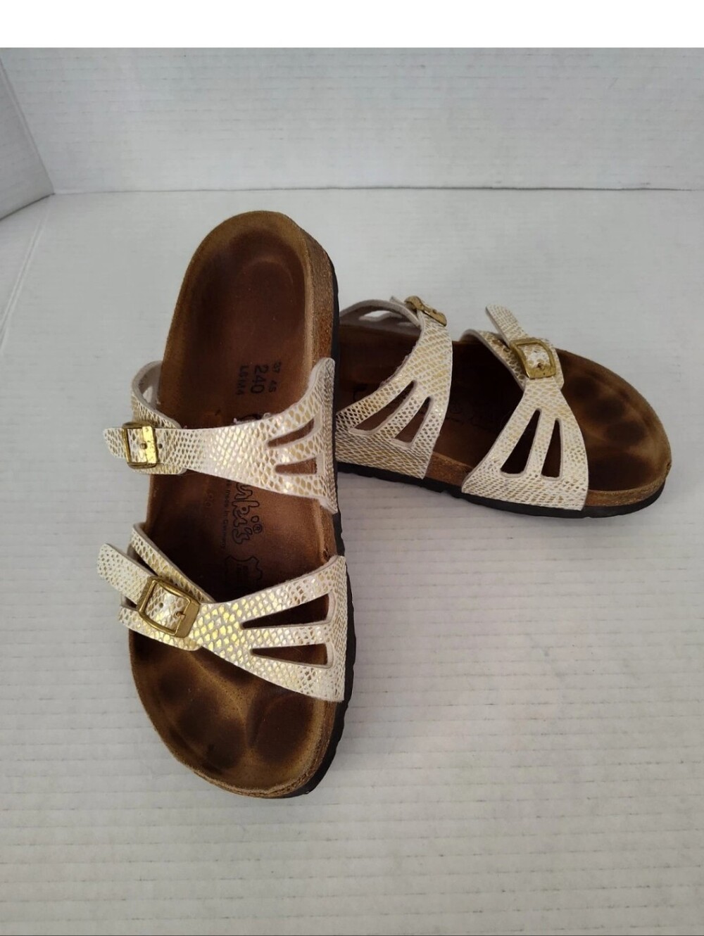 Birkenstock Birki’s Granada Sandals Women's Size 6 White/Gold Slip on Slides